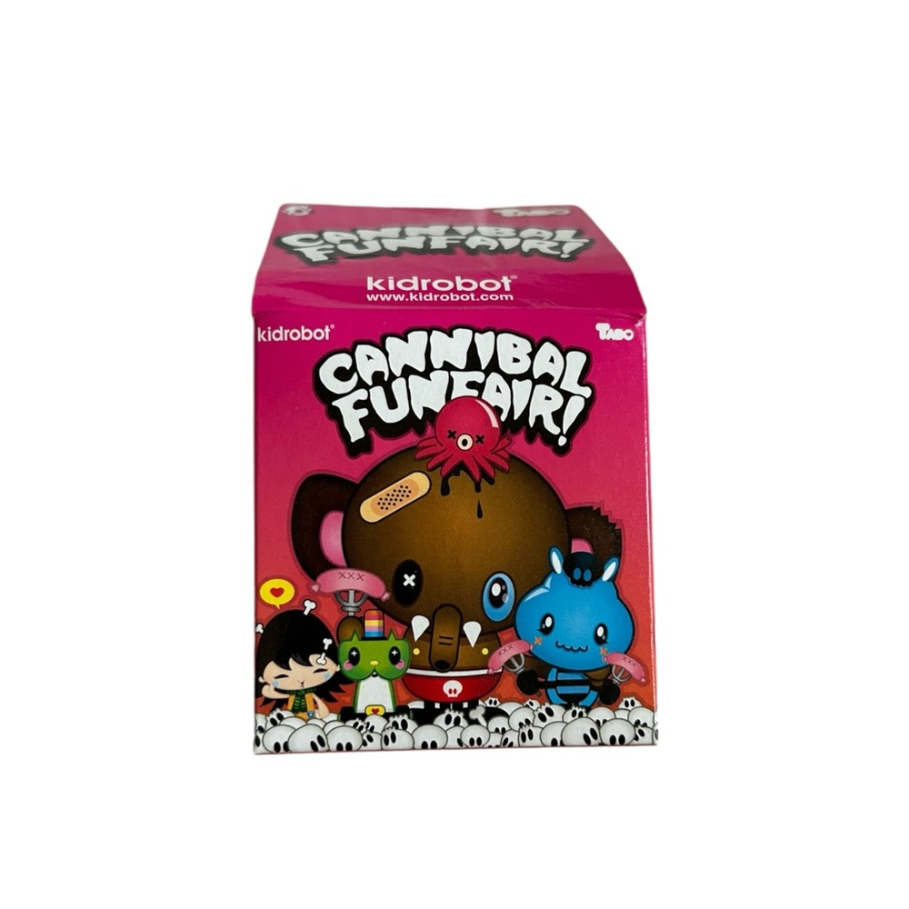 Kidrobot x Tado Cannibal Funfair Series 2008 Vinyl Art Figure - Bear House + Box - Picture 11 of 14